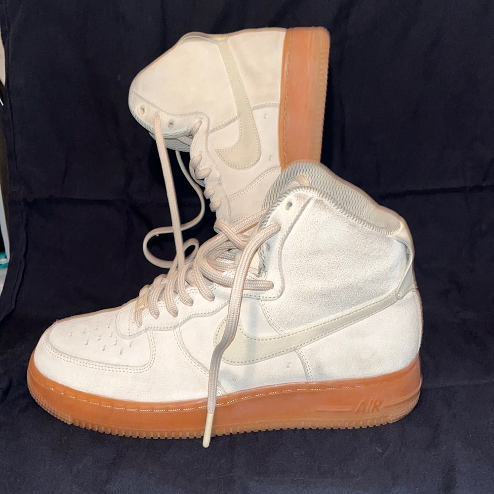 Beige Air Force 1